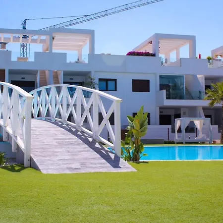 Queen Bungalow ***** Torrevieja